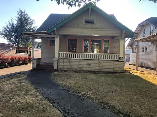 1348 Oak St Photo 1