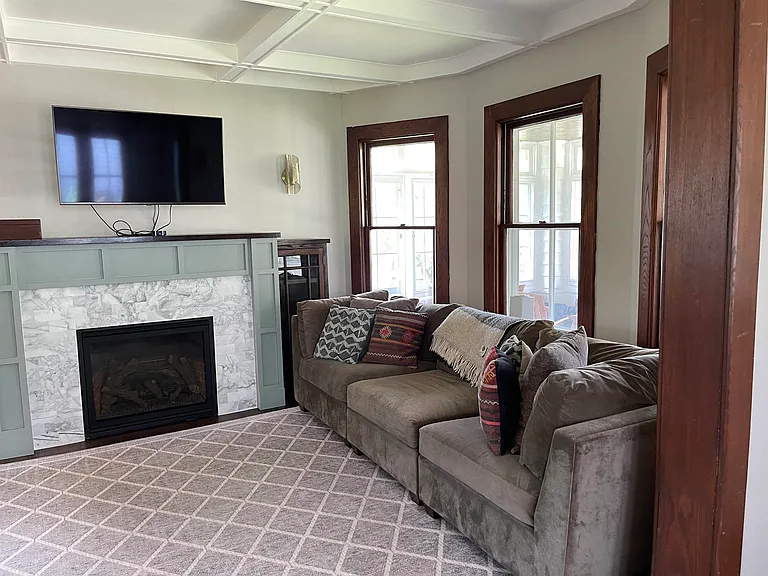 5 Saint Clair Ave — Photo 5