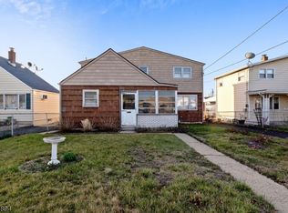 408-410 Redcliffe St, Elizabethport, NJ 07206