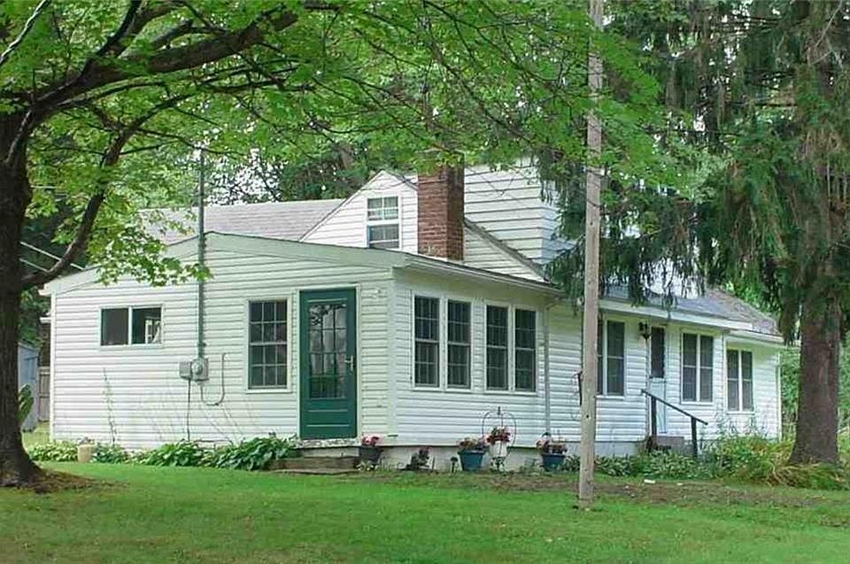 1st image of 2237 Acorn Dr