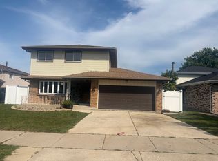 10017 Menard Ave, Oak Lawn, IL 60453
