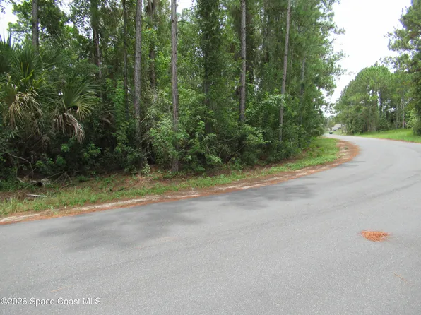 427 Four Winds St SW, Palm Bay, FL 32908