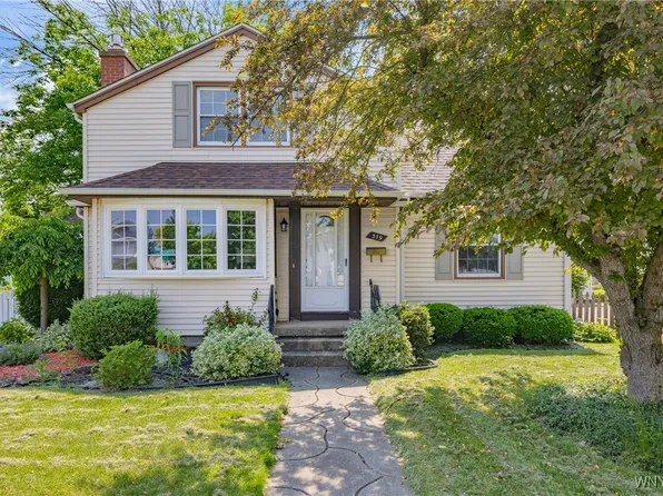 379 Forbes Ave, Tonawanda, NY 14150