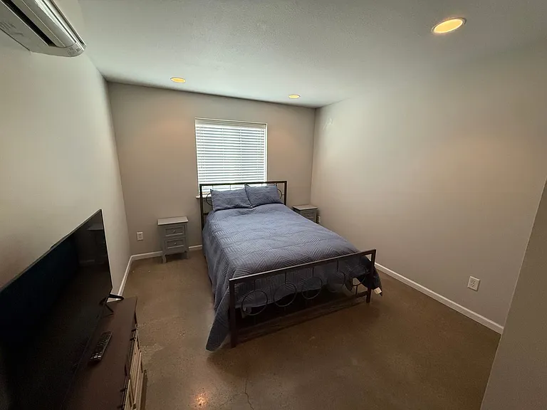 1409 Paris Rd #101 — Photo 24