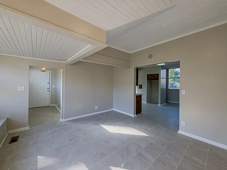 424 Park Ave N — Photo 25
