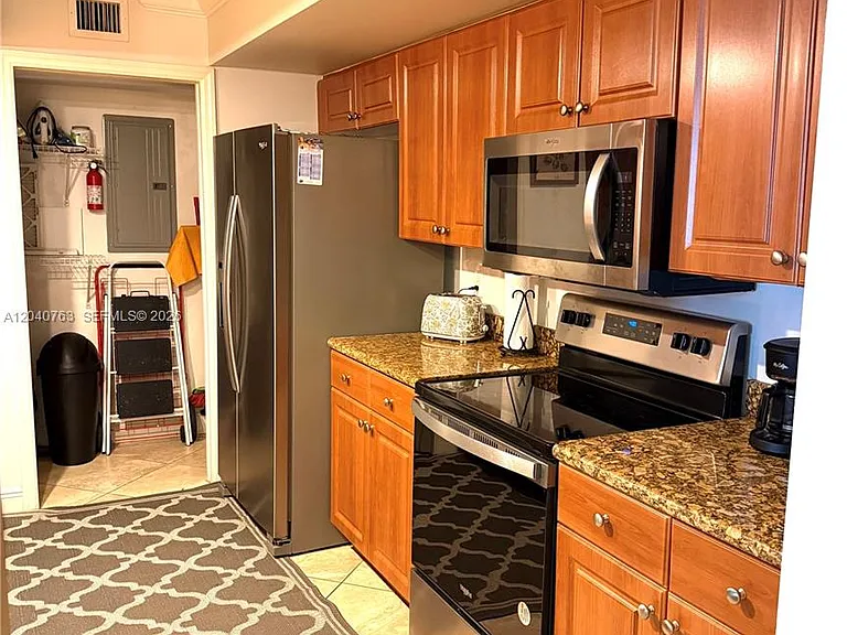 6917 Collins Ave #506 — Photo 3