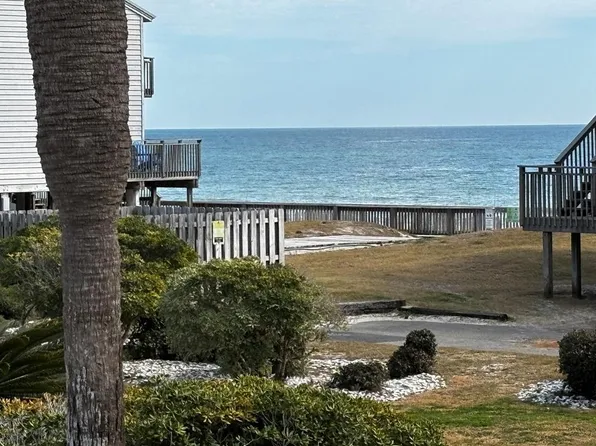 1804 Gulf Beach Dr #L8, Eastpoint, FL 32328