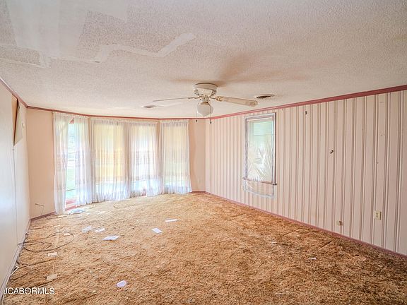 5th image of 2848 S Ten Mile Dr