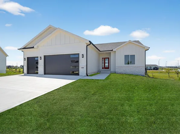 850 NW Frescott Cir, Waukee, IA 50263