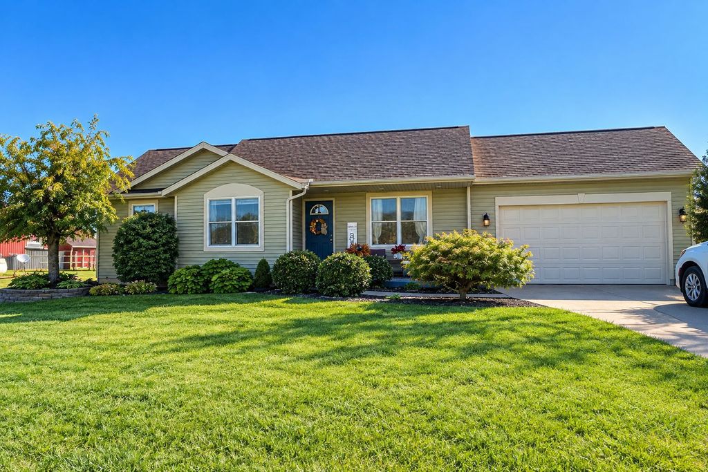 6395 N 725 W - Property Image