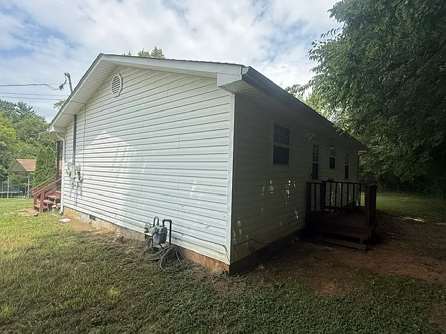 113 Lackey Ln — Photo 6