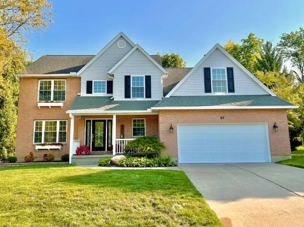 37 Lantern Ridge Rd, Oxford, OH 45056