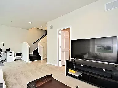 1818 Pinnacle Dr — Photo 24