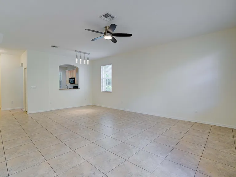 158 W Thatch Palm Cir — Photo 13