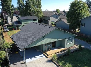 445 Fir St, Brookings, OR 97415