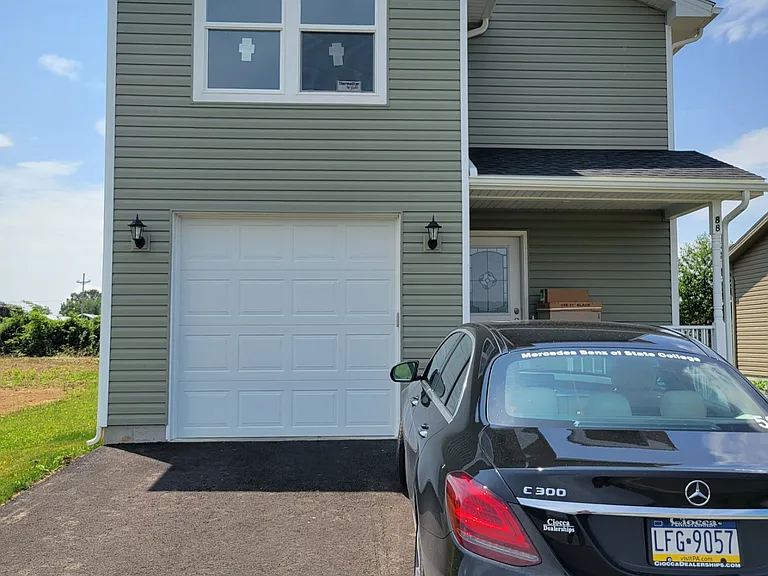 88 Pacific Ave — Photo 1