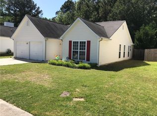 4008 Meadow Glen Way, Fairburn, GA 30213