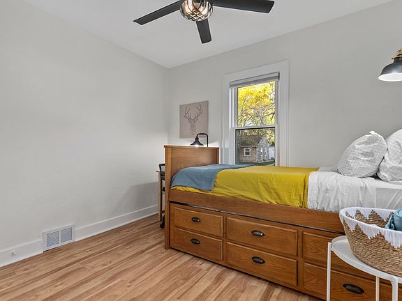 corner desk with a lamp
