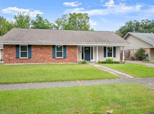 1821 Hobbiton Rd, Baton Rouge, LA 70810
