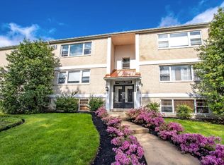 48 Llanfair Rd UNIT 2, Ardmore, PA 19003