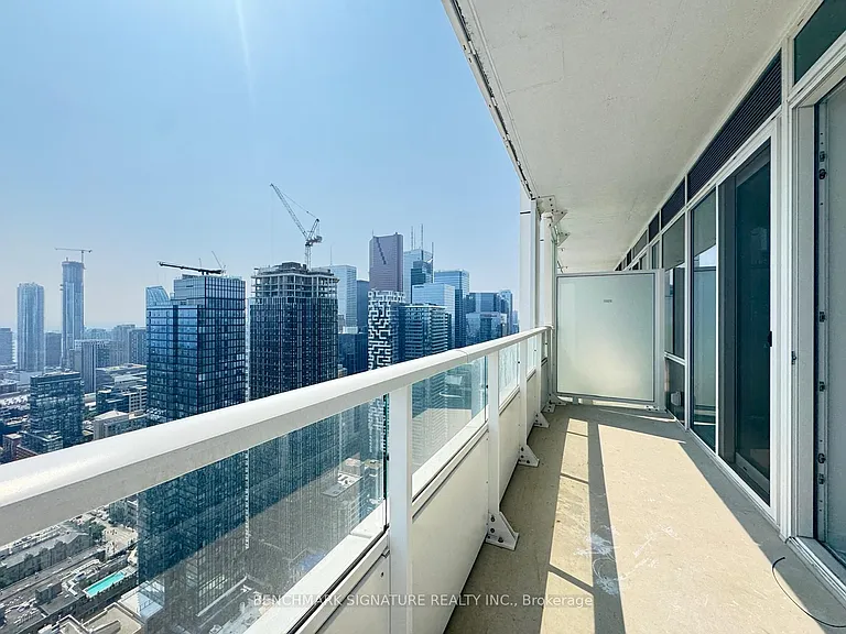 88 Queen St E #4803 — Photo 2