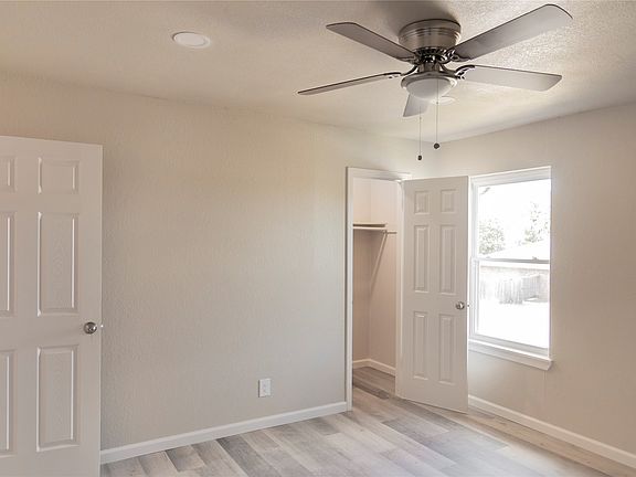 4th image of 5833 Shadydell Dr