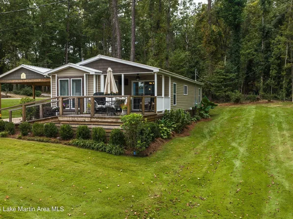 135 Beach Dr, Eclectic, AL 36024