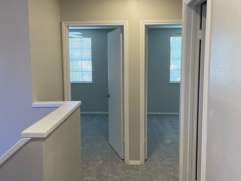 N Willow Dr — Photo 17
