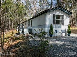 152 Whitaker Rd, Fairview, NC 28730