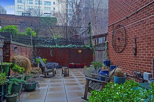 Sold by Corcoran | media 16