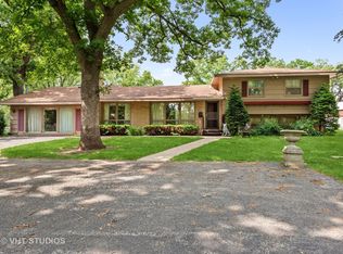 4410 Crystal Lake Ave, Crystal Lake, IL 60014