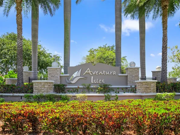 348 NE 194th Ter #348, Miami, FL 33179