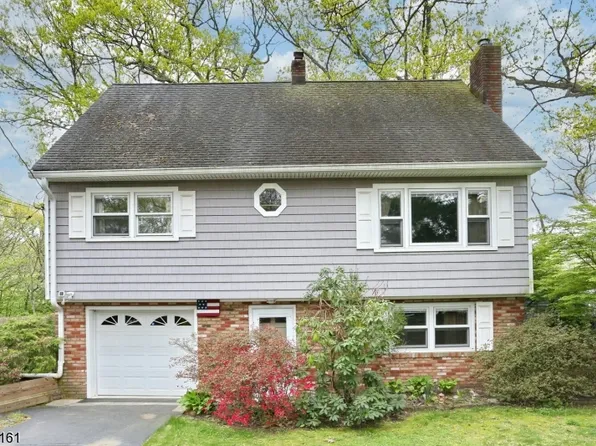 30 Lenape Rd, Ringwood Boro, NJ 07456