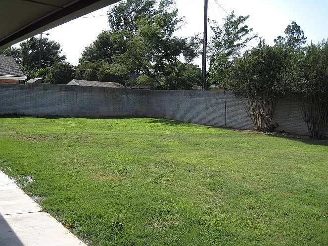 1229 Harding Ave — Photo 15