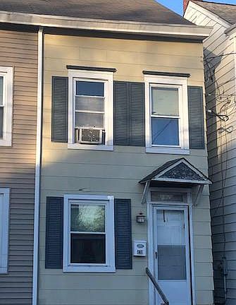 2nd image of 431 Willow St
