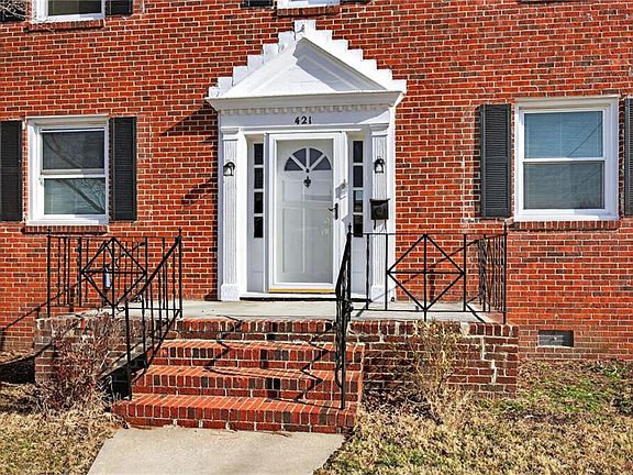 3rd image of 421 Sycamore Rd