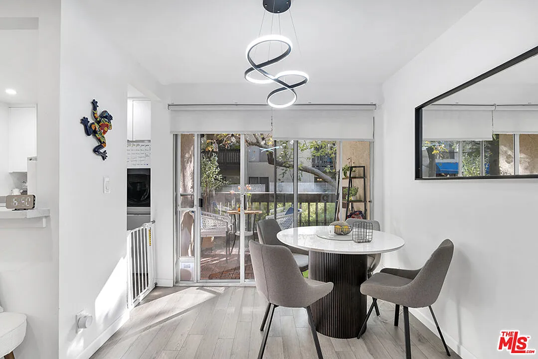 1 bed, 1.0 bath, 674 sqft, $3,495 — Photo 3