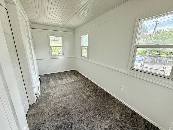4th image of 3 Sherman Ave #3