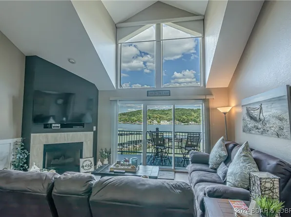 316 Cedar Heights Dr #4D, Camdenton, MO 65020