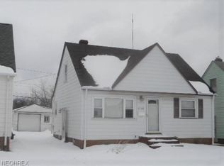 2502 Stanfield Dr, Parma, OH