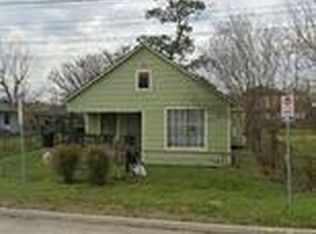 4913 Elysian St, Houston, TX 77009