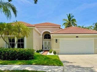 388 Carrington Dr, Weston, FL 33326