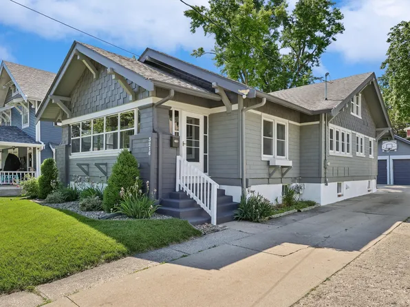 3216 Woodland Ave, Des Moines, IA 50312