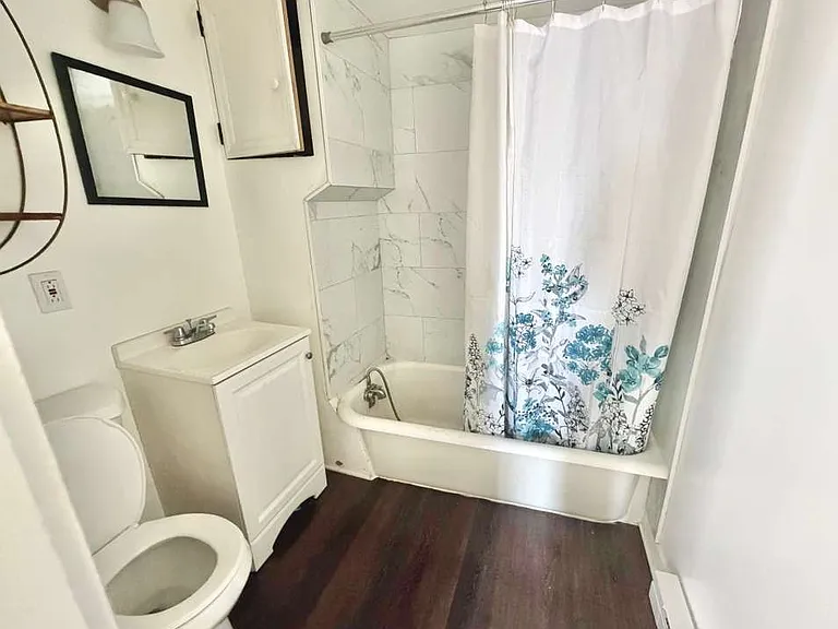 104 W Green St #3 — Photo 8
