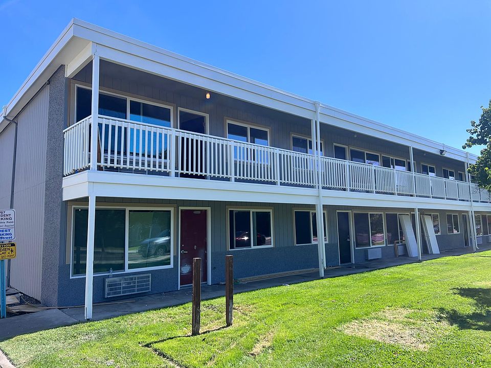1st image of 220 N College Ave #2