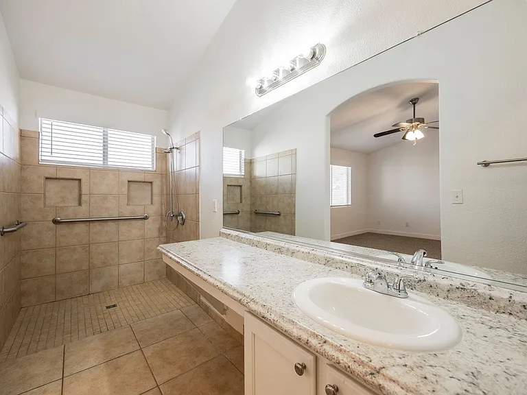 802 Airy Hill St — Photo 23