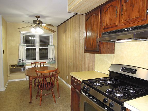 Eat in Kitchen