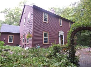 120 Forest View Dr, Slinger, WI 53086