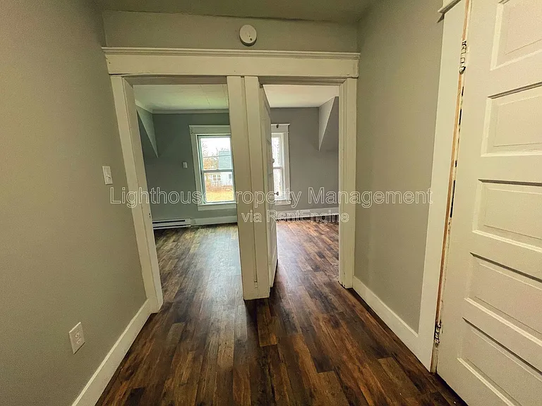 618 Superior St #2 — Photo 16