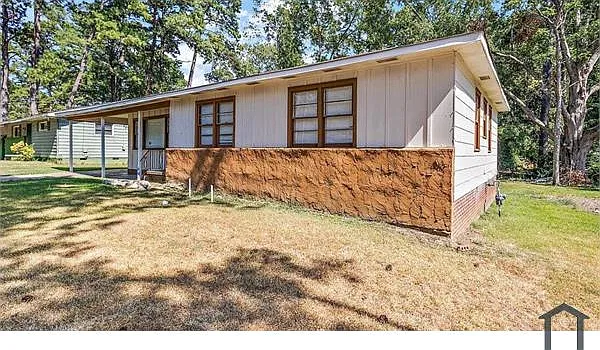 617 N Park Dr — Photo 6